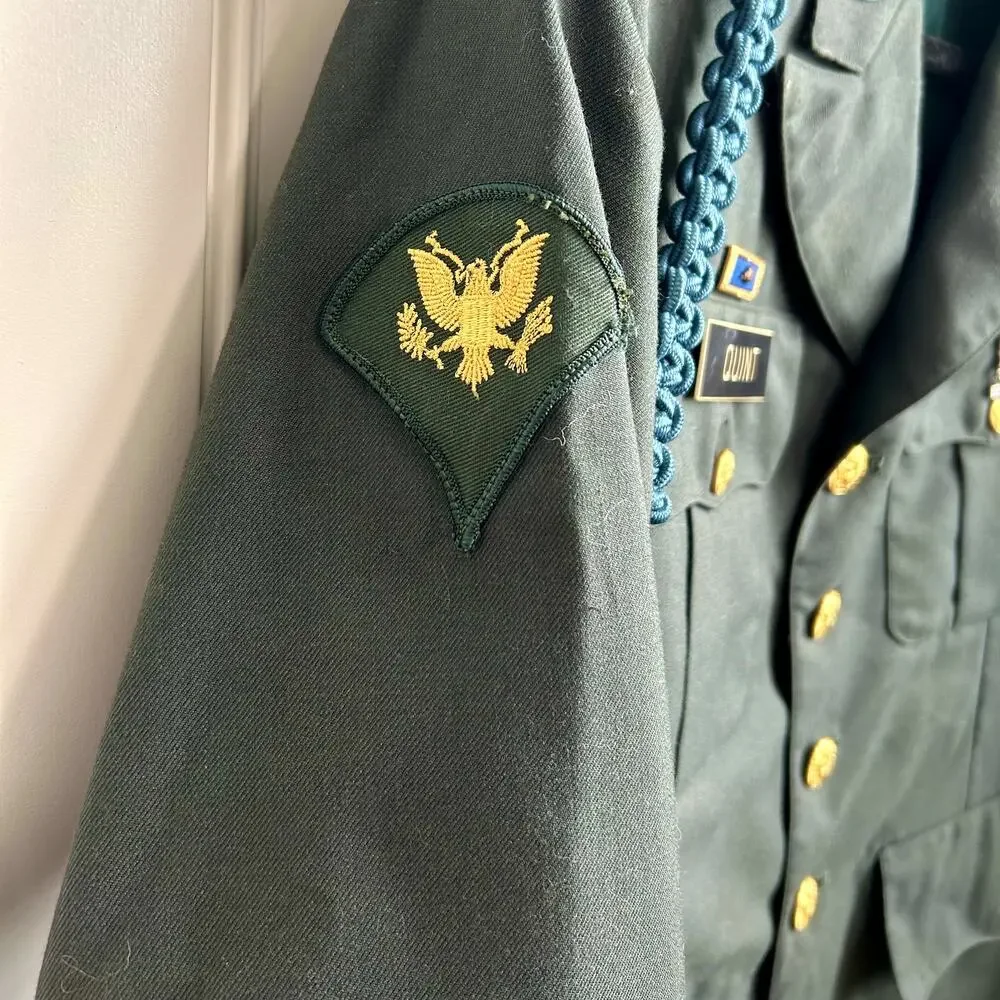 US Army Class A Green Dress Jacket 40R Specialist 7th Infantry Medals Pins Named